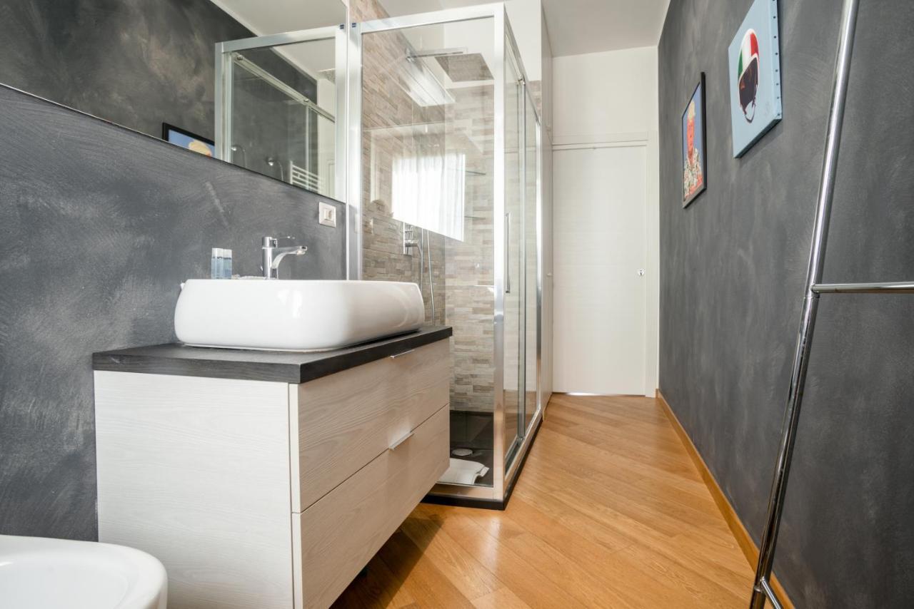 Elegante Bilocale In Zona Tortona Leilighet Milano Eksteriør bilde